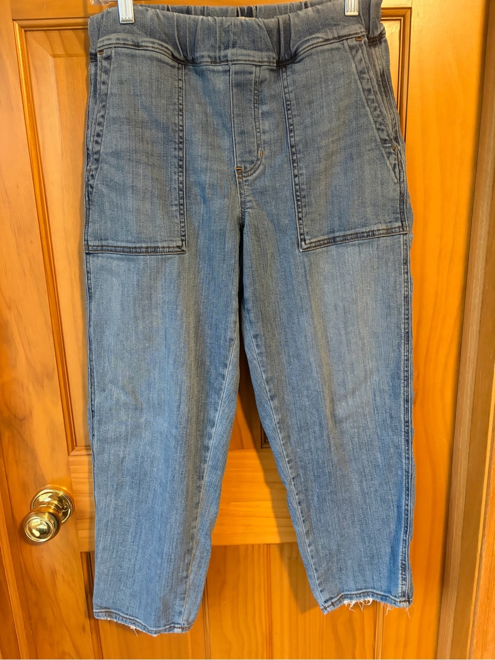 Madewell Womenβs Blue Pull-On Waist tapered ankle Jeans size Small